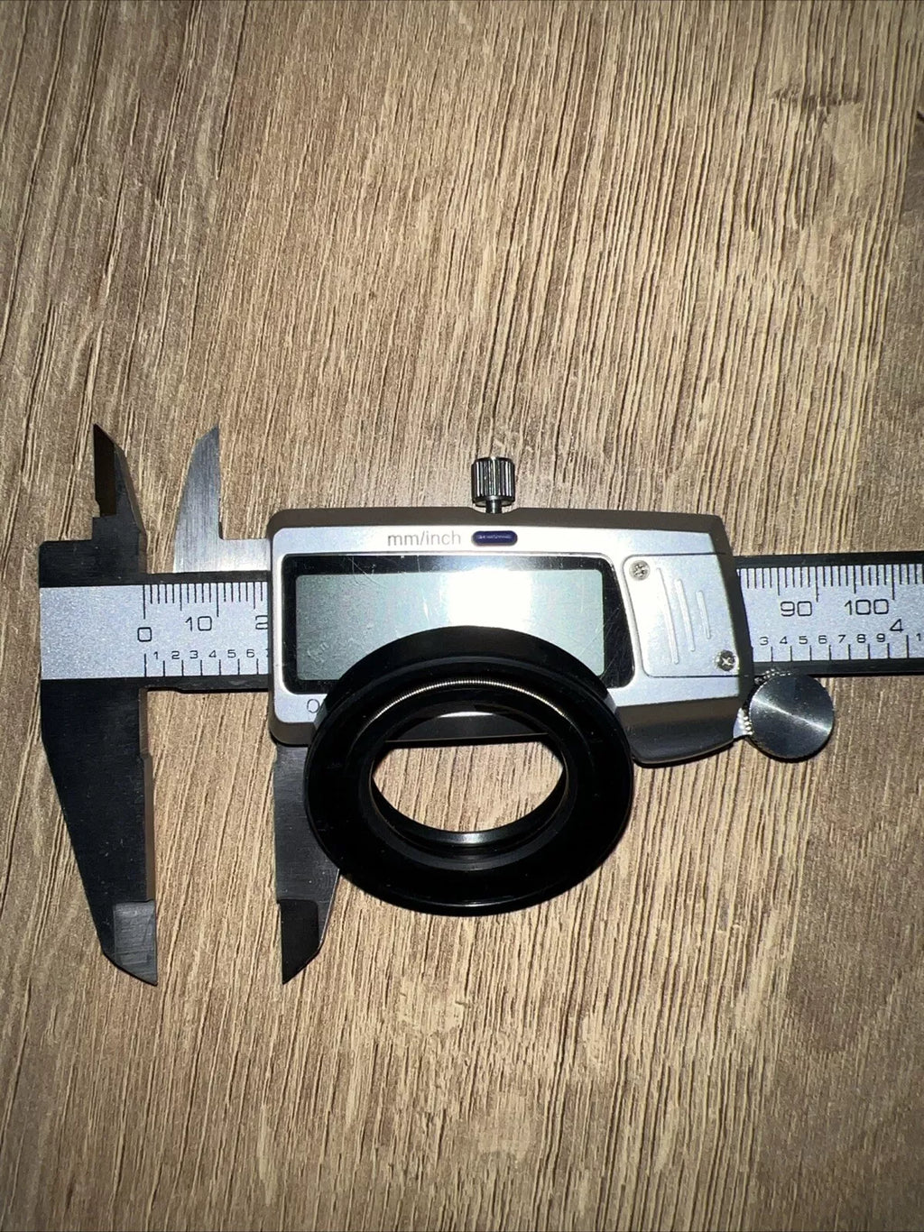 TC Oil Seal 25x40x8mm Double Lip with Spring | NBR Rotary Shaft Seal