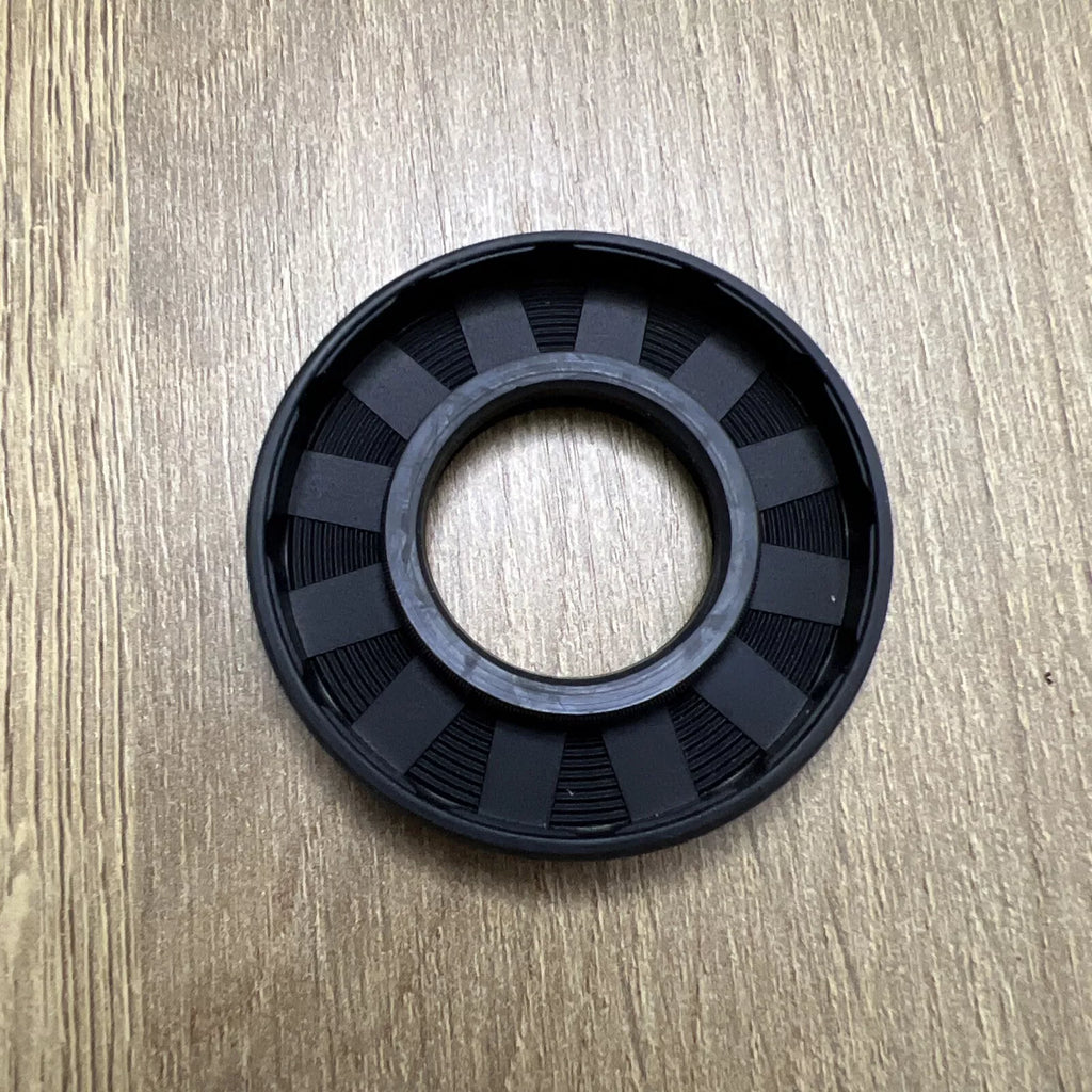 TC Oil Seal 25x52x8mm Double Lip with Spring | NBR Rotary Shaft Seal