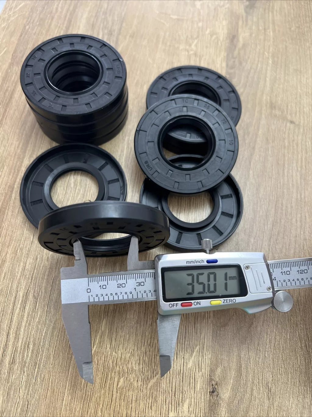TC Oil Seal 35x72x10mm Double Lip with Spring | NBR Rotary Shaft Seal