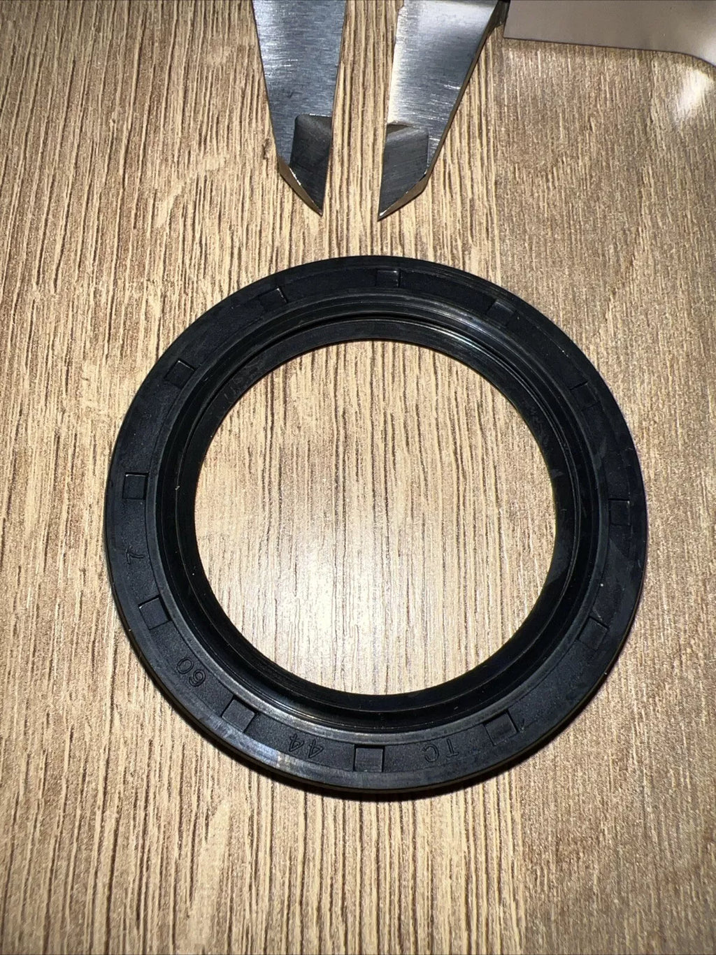 TC Oil Seal 44x60x7mm Double Lip with Spring | NBR Rotary Shaft Seal