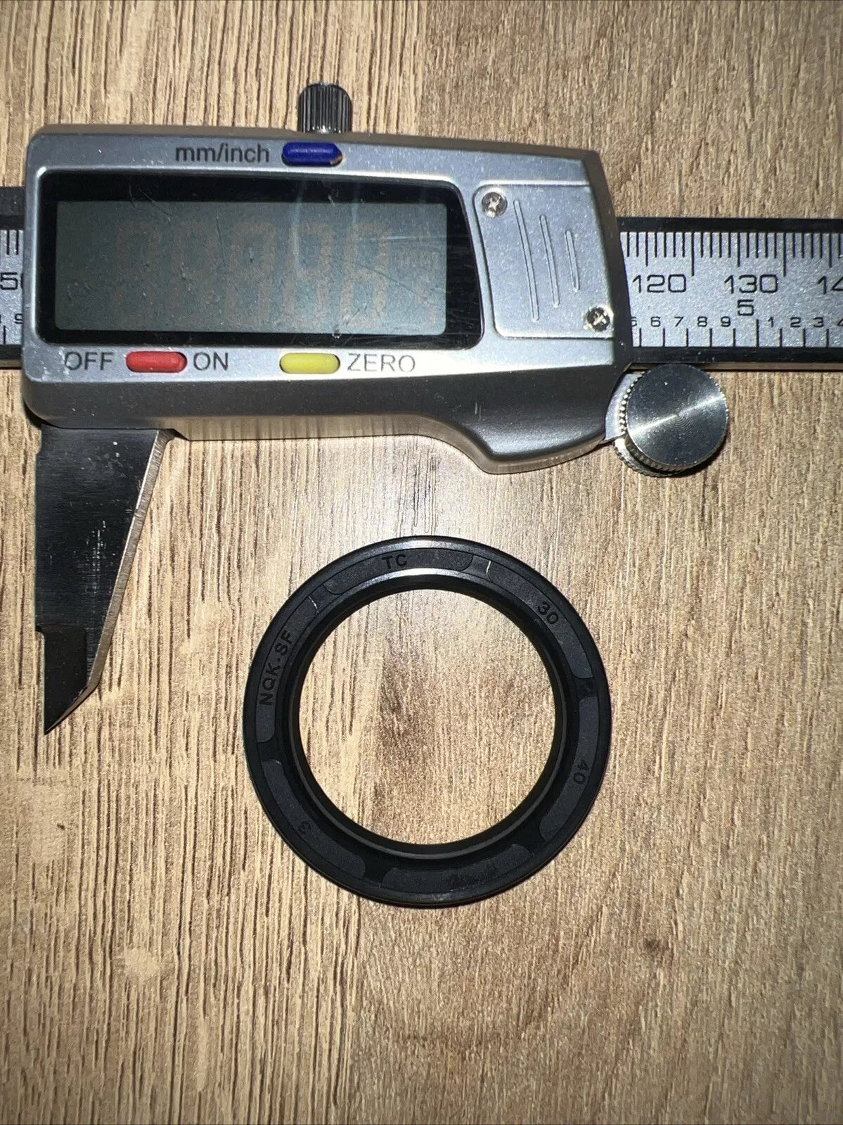 TC Oil Seal 30x40x4mm Double Lip with Spring | NBR Rotary Shaft / Dust Seal
