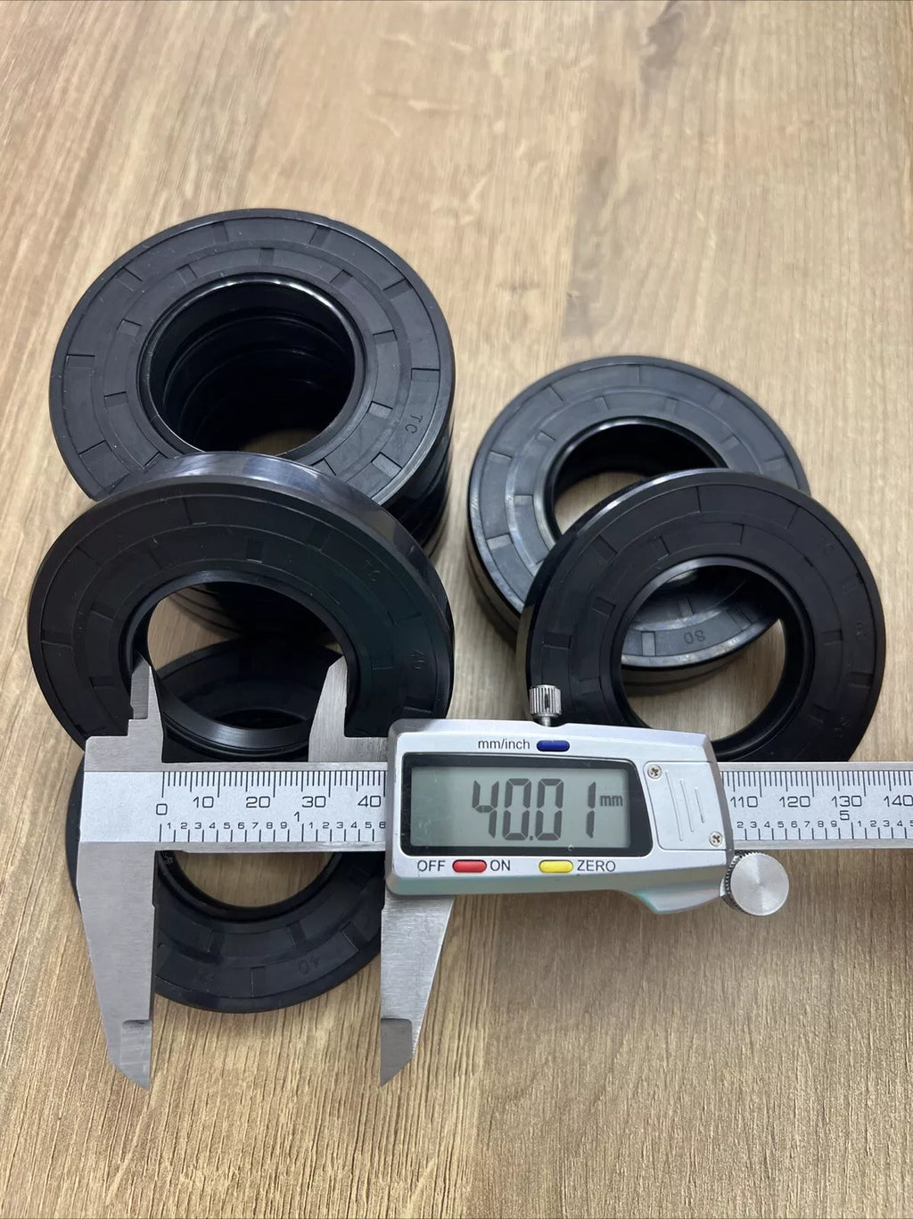 TC Oil Seal 40x80x12mm Double Lip with Spring | NBR Rotary Shaft Seal