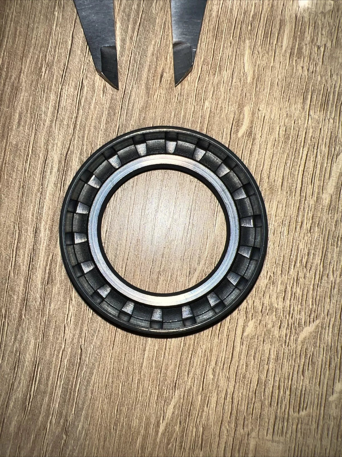 TC Oil Seal 40x60x10mm Double Lip with Spring | NBR Rotary Shaft / Dust Seal