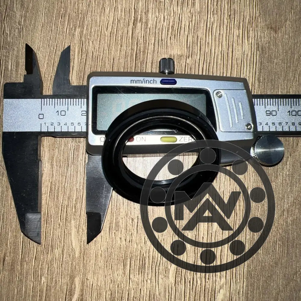 28x40x8mm TC double-lip NBR rotary shaft oil seal