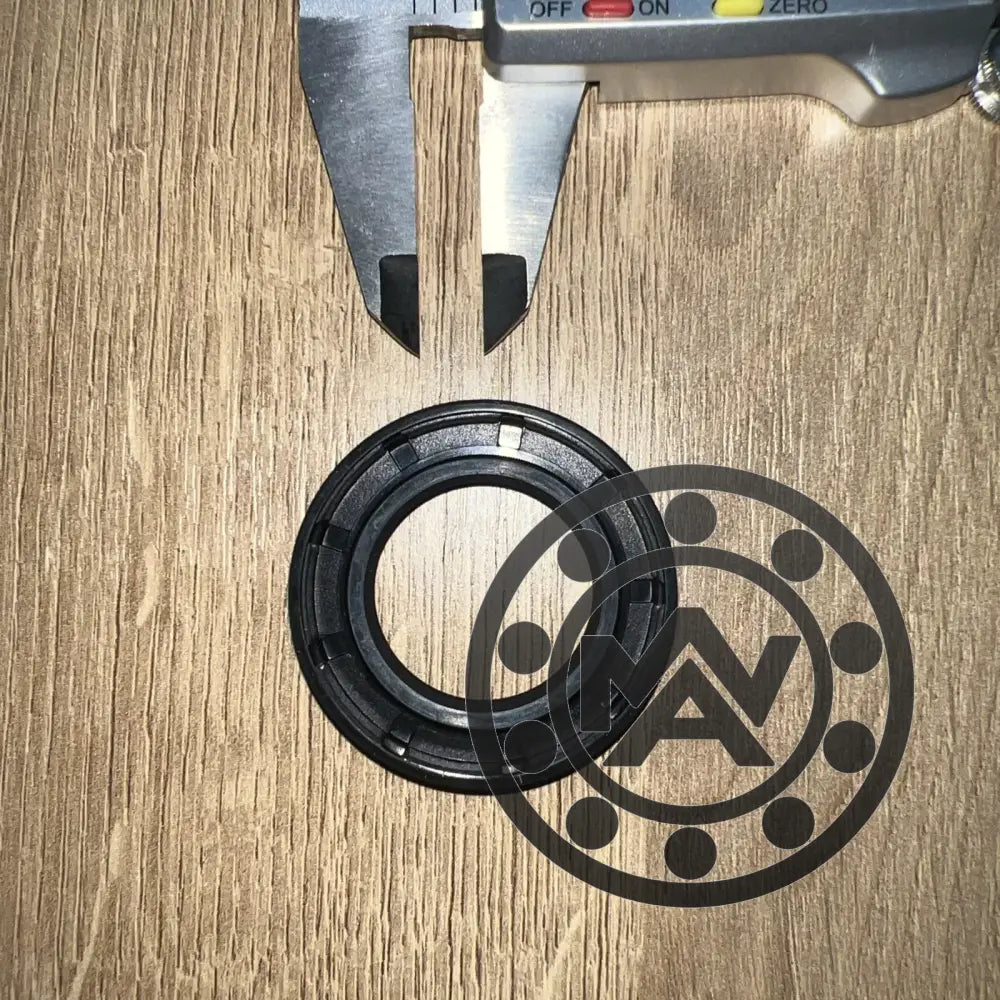 28x47x8mm TC double-lip NBR rotary shaft oil seal