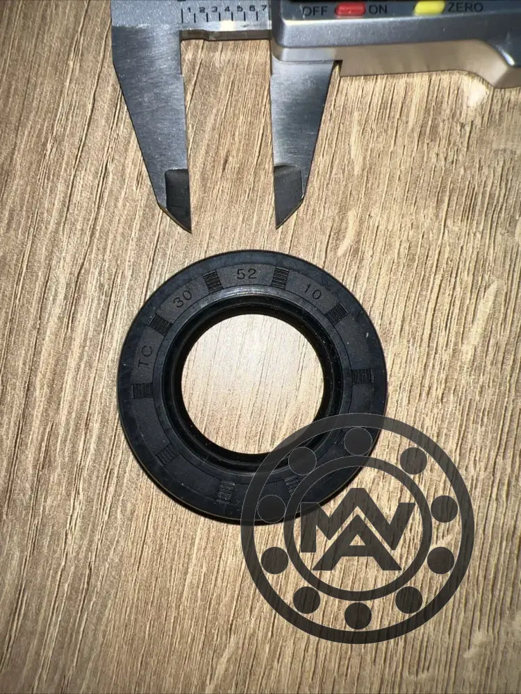 30x52x10mm TC double-lip NBR rotary shaft oil seal
